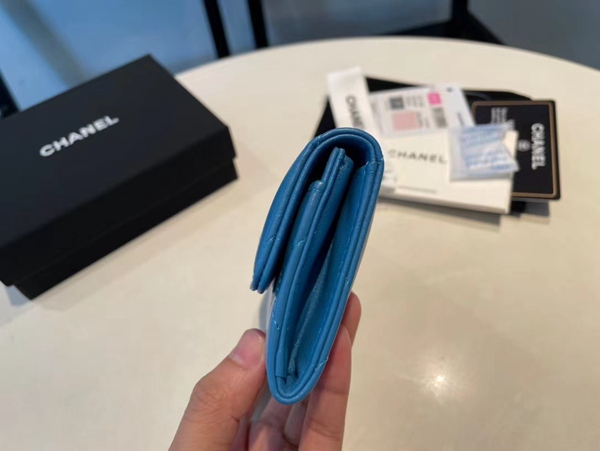 シャネル財布角部分ディテール